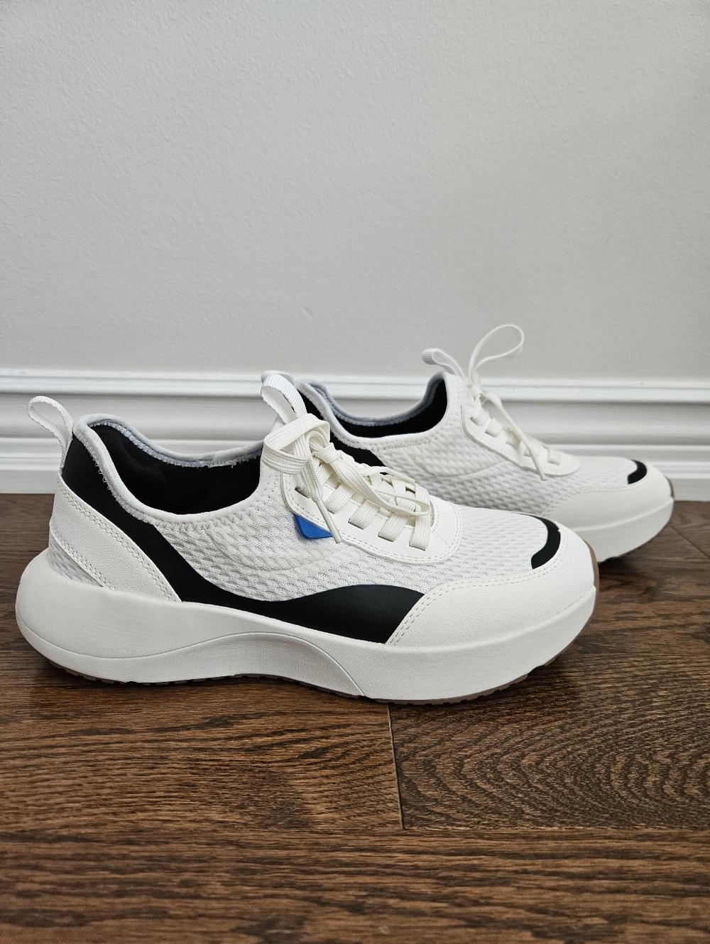 Vessi White & Black Low-Top Sneakers - Picture 3 of 11